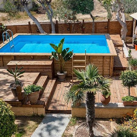 마스티차리 Selana House With Outdoor Pool 빌라 외부 사진