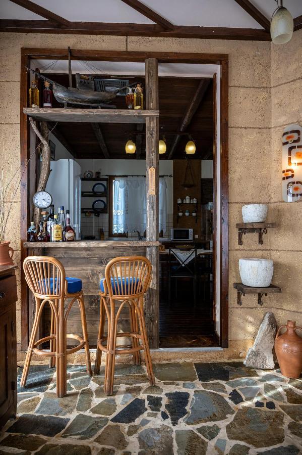 마스티차리 Selana House With Outdoor Pool 빌라 외부 사진