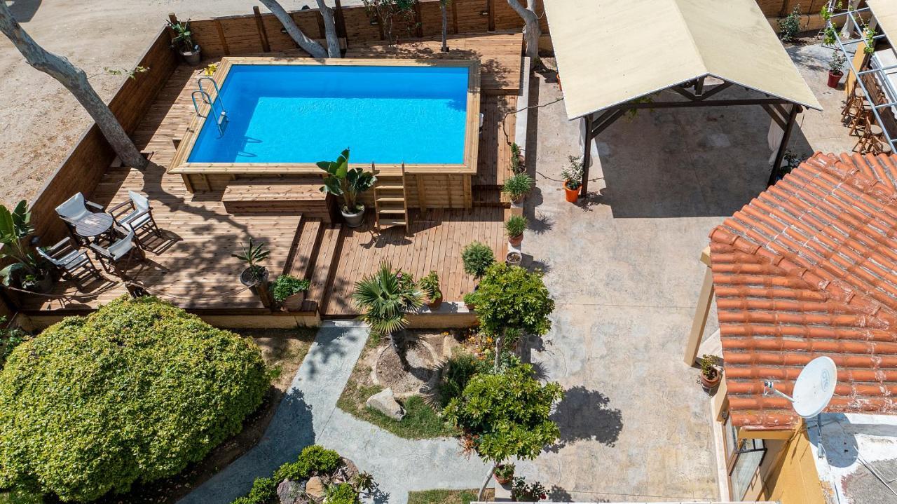 마스티차리 Selana House With Outdoor Pool 빌라 외부 사진